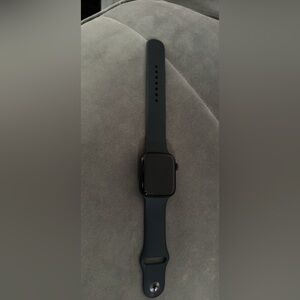 Apple Watch Black Silicone Band Smartwatch